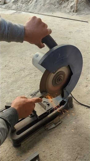 Grinding Rough Edges. #steel#metal#grinding#welding#fabrication#metalwork#satisfying#industrial