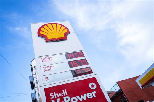 Exclusive-Shell declares force majeure to clients who buy Qatari LNG, sources say