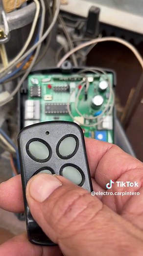 Control Remoto para Portón Eléctrico: Configuración Completa