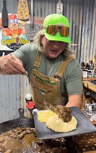 2.5M views · 61K reactions | Nothing like deer meat burgers, cream potatoes, and dat cream corn!!! | Stalekracker | Facebook