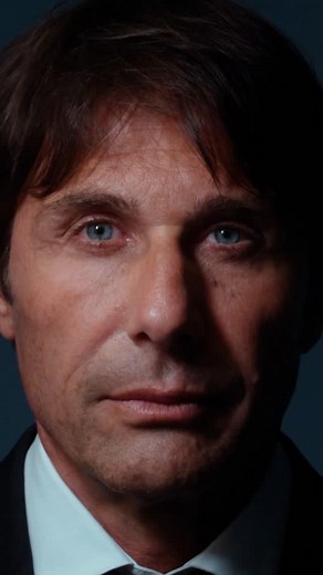 7 Corriere on Instagram: "Antonio Conte, 56 anni il prossimo 31 luglio, è reduce dal trionfo con il Napoli a cui ha assicurato il quarto scudetto della sua storia. Un successo che gli è valso la riconferma alla guida della squadra. Ma l’allenatore leccese vuole andare oltre il calcio e racconta i contenuti del suo libro autobiografico appena uscito Dare tutto, chiedere tutto dove illustra le sue ricette per il campo ma anche per la vita. L’intervista completa è sul numero di 7 del 20 giugno Smok