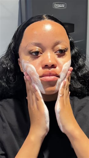 Achieve Clear Skin with Benzac's Skincare Routine