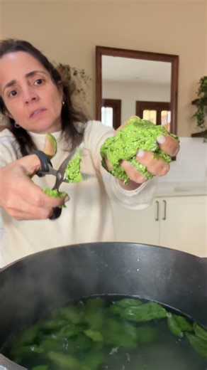 Make homemade gnocchi on a Monday? YES, with these spinach gnocchi you make IN A FOOD PROCESSOR 🤯