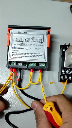 📢 شرح توصيل متحكم الحرارة والرطوبة STC3028 الجزء الثاني🔌🔥💧 يُستخدم المتحكم STC3028 للتحكم الدقيق في درجة الحرارة والرطوبة، مما يجعله مثاليًا للعديد من التطبيقات مثل الحاضنات، أنظمة التهوية، وغرف التبريد. 💬 في حال وجود أي استفسارات او للطلب هاتفيا 01206712981 او من خلال الرابط https://wa.me/message/GBKZJKW6FN5RH1 وسنكون سعداء بالإجابة. #زراعة #تسمين #تربية_الدواجن #فراخ #مزارع #حاضنات_البيض | أنظمة وتحكم آلي