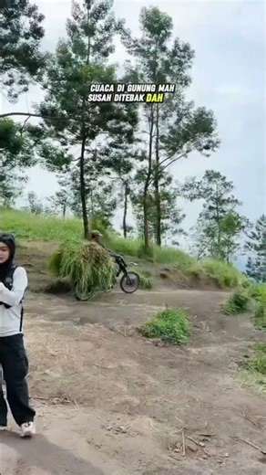 Part 21🌲 Tracking during fasting in Kalitalang - Jogja🤯#ootdfashion #mountainfriends#mystical #ca...