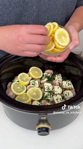 This crock pot dinner was perfect for the whole family! Danny shows us how to make a super easy crock pot dinner that your family will love! He uses pasta, lemon, shrimp, garlic, chicken broth, and capers!