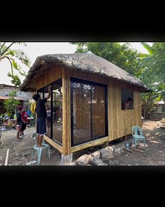 8.7K views · 37 reactions | Siguradong masarap ang umaga sa loob ng modernong Nipa Hut na ito!  Perfect para sa mga manonood ng alagang panabong sa labas ng bahay, habang nag-eenjoy sa preskong hangin. #ModernongNipaHut ##simplengbuhay #nipahut #preskoatmaginhawa #pinoyhouse #traditionalhouse | Balay.ph | Facebook