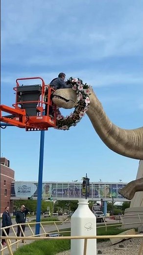 Indy 500 Dinosaur Milk Bottle & Wreath
