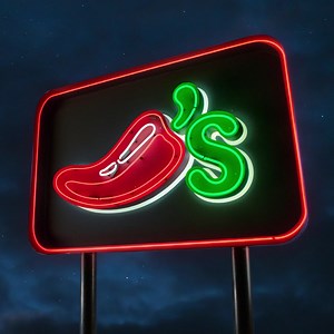 Try Chili’s Big QP with fries, bottomless chips and salsa and a bottomless drink for just $10.99. | Chili's Grill & Bar