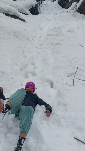 Winter is coming…❄️⛄🥶🌨️🏃🏻‍♀️ #winters #snow #mountain #running | Sufiya Sufi Runner