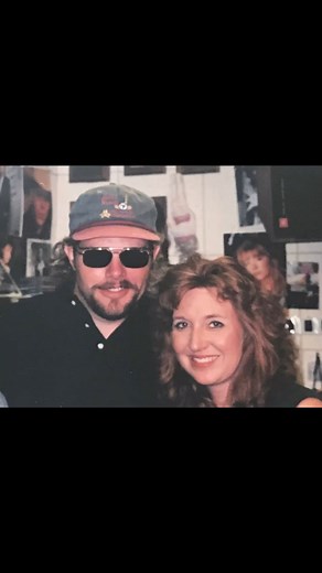 300 reactions · 13 shares | Toby Keith and I both debuted on country radio in 1993. He was one of my first interviews. It has been my honor to play his music for over 20 years now. So many of his songs represent a different season in my life. Thank you Toby - May your Red Solo Cup always be full in heaven! #riptobykeith #riptoby | Angie Ward | Facebook