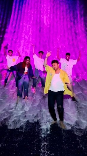 Awez Darbar on Instagram: "Guess karo kaun kaun gira hoga while doing this trend? 🤣 Will upload bloopers on my stories 😜 Atrangz Squad ft. @nagmamirajkar @mihir_atz @aman_atz @shailesh_atz #atrangz #atrangzxdubai #dubai #expodubai2020 #trending #headshoulderskneesandtoes #dance #reels"