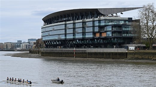 Premier League club's 'unique' floating stadium plans threaten to ruin Boat Race