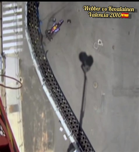 51K views · 701 reactions | 2010 Webber crash Kovalainen Valencia  Più guardo gli incidenti della formula uno dopo il 1994 e piu capisco che Ayrton Senna quel giorno poteva salvarsi per pochi centimetri nonostante la colpa di qualcuno | Ayrton Senna il mio nome è Leggenda | Facebook