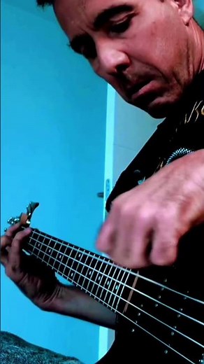 4-String Bass Guitar Exercises for Beginners