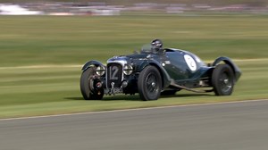 This ultra-rare 1938 #Lagonda V12 decided to get a bit sideways at Madgwick! A nail-biting piece of pre-war action... #82MM | Goodwood Road & Racing