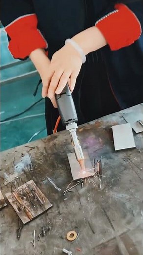 Small air-cooled laser welding machine Handheld...Advantages of air-cooled laser welding machine