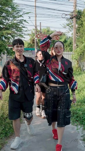 ขอให้รายการนี้เป็นส่วนนึงที่ทำให้คนไทยและต่างชาติได้ท่องเที่ยวเมืองไทยไปด้วยกันง่ายๆแม้ไม่มีรถ #แก้มบุ๋ม #พีทกันตพร #ประเทศไทย #เที่ยวไทย #รถไฟฟ้า @Peace.kan