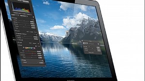 Apple laptops include new data and video port