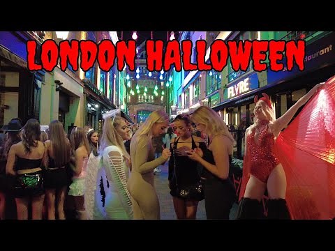London City Halloween Night Walk 🎃👻 | Central London Nightlife [4K] 2023