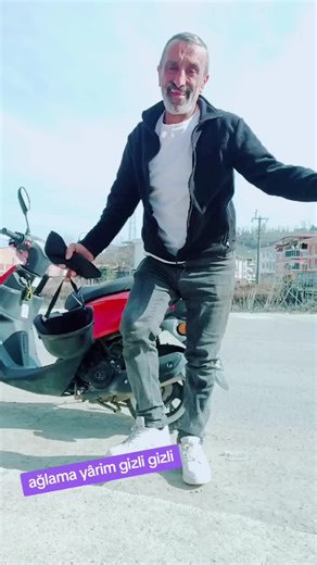 Ağlama Yârim Gizli Gizli: Duygusal Ata Mahnisi