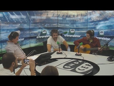 Estopa canta en directo 'Cuando cae La Luna' en El Transistor