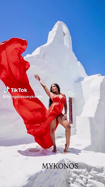 💫 Mykonos Flying Dress Photoshoot Universal size gowns ✔️ Super glam shoes & accessories 👠✨ Model-guided poses 📸 Island magic guaranteed 💙 📲 Book now on WhatsApp: 306974127658 Let your dress fly. Let the dream begin. @gilex #flyingdressmykonos #photographermykonos #photographermykonos #mykonosphotography #mykonos #mykonosphotographer #flyingdressgreece