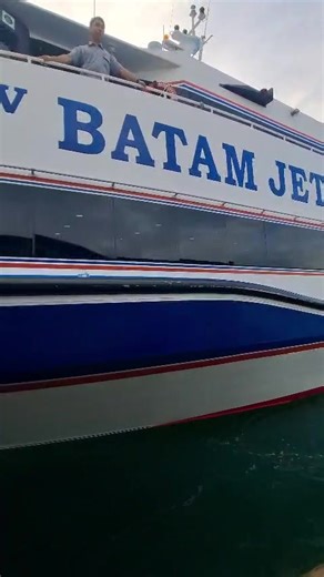 Experience Batam Jet 8: Smooth Ferry Rides