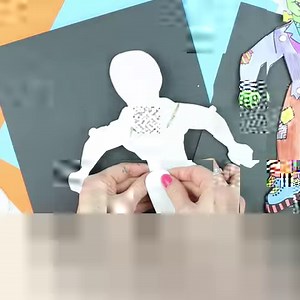 HALLOWEEN PRINTABLE PUPPETS https://www.artycraftykids.com/craft/halloween-printable-puppets/ | Arty Crafty Kids