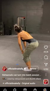 Drea Kelly is doing push ups | Barbara Crosby