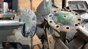 Watch This Amazing Truck Rear Axle Repair