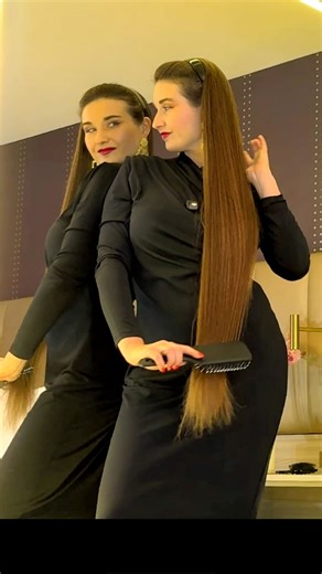 Inga Sh on Instagram: "Twin sister in the mirror 😅 #recordingasmr #longhairvideo #ingashasmr❤️"