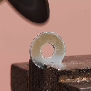 129K views · 319 reactions | Useful Screw Hacks Thanks for watching! Please be aware that this video is for entertainment purposes only and techniques shown should not be attempted at home! | Science, Tech and Universe | Facebook