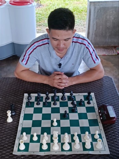 39K views · 364 reactions | Win Fast in CHESS using the Lazard Gambit Trap #chess #trap #fyp #puzzle | ChessFam | Facebook