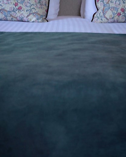 Step into a blend of history and comfort at Parliament House Hotel — soft greens, Victorian touches, luxury bathrooms & special Edinburgh details throughout. - https://parliamenthouse-hotel.co.uk/blog/new-hotel-rooms-update/ - #EdinburghAdventures #CoolThingsToDo #ScotlandTrip #HistoricEdinburgh #CityBreakGoals #LastMinute #SummerEscape #EdinburghStay #ParliamentHouseHotel #CityBreak #TravelScotland #ExploreEdinburgh #EDI #Scotland #winterescapes | Parliament House Hotel Edinburgh