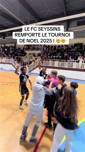 Quelle équipe incroyable ! 🥵🥵 Champion 2025 du Tournoi de Noël !!!