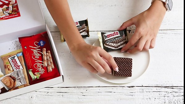 CARIAN'S BISTRO Nutella Snack Pack, B-Ready, Biscuits, Hanuta, Roll Wafers, Perfect Snacks for Kids and Adults, 9 Full Size Snack, 24 pc.