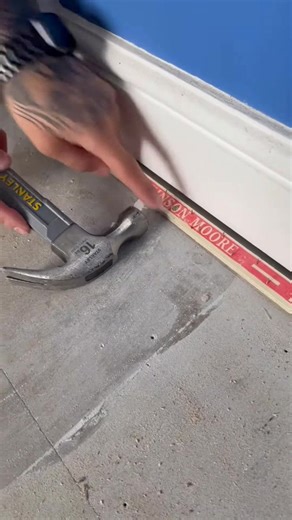 HOW TO UPLIFT GRIPPER - TOP TIP #carpet #flooring #homeimprovement #shorts #diy #carpetinstallation | Richard Garcia | Facebook