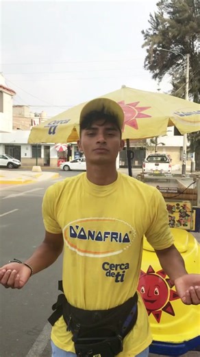 Con la movie ella me lleva a vender helado 🤑🤑🤑 Ig: Colim Vg YouTube: Colim Vg #bach #xd #humor #dance #baile #trend #viral #vuelve_pelapop #donofrio #peru #chimbote