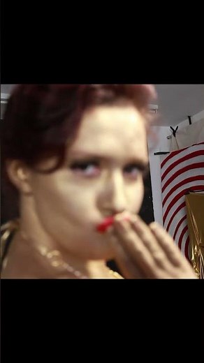 Capturing Stunning Portraits! Photographing GOLD bodypaint... with pro wrestler Amira