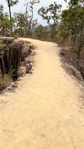 Mauihowey’s Videos-Exploeing Pai canyon on the Mae Hong Son loop#shorts #travel #hiking #subscribe