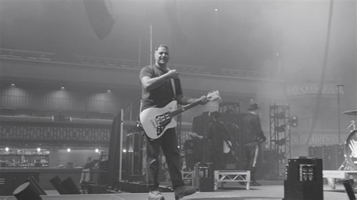 27K views · 1.3K reactions | Ladies and gentlemen, that's a wrap on LEG 1 of the Sum 41 Final US Tour! Thank you to all of the skumfuks who made it out to a show to celebrate with us every night. Leg 2 kicks off in September! | Sum 41 | Facebook