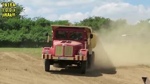 Sklápěč Tatra 147 DC5 Dumpcar z roku 1958 sloužil např. při stavbě vodního díla Orlík. Nyní je v dobrých rukou v Muzeu Tatra 111: http://muzeumtatra111.cz Za poskytnuté záběry DĚKUJEME: PD1591 https://www.youtube.com/user/PEPAD1591 | SEJFER