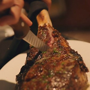 152K views · 1K reactions | USDA Prime, served on a 500° plate. | Ruth's Chris Steak House | Facebook