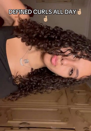 curly hair routine ft locken🤞🏼 #foryou #fyp #foryoupagе #curlyhair #locken @LOCKEN