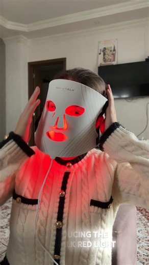 Elisabeth🪄⭐️ on Instagram: "✨ Transform your skincare routine with the Wavytalk Red Light Therapy Mask ✨ This all-in-one LED mask combines red, near-infrared, blue, and amber light to: 💡 Smooth fine lines & wrinkles 💡 Reduce acne & calm irritation 💡 Brighten and even out skin tone 💡 Boost collagen & rejuvenate your skin And here’s the best part – you can now grab it at 33% OFF! 🎉 Original Price: $179.99 👉 Deal Price: $119.99 🕒 Valid until Sept 30, 2025 💌 Use Code: 7WQEO6Y8 🔗 Shop here 