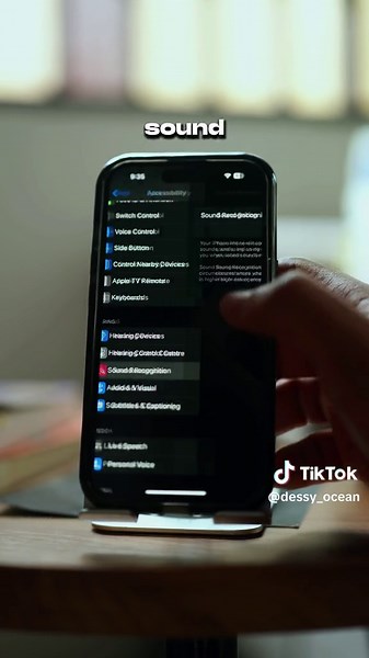 This is a game-changing hack for your iPhone ! Steps below ⬇️ •Turn on sound recognition in settings, accessibilty and sound recognition •Anytime a strange sound occurs your iPhone alerts you #AppleMagic #apple #iOS #soundrecognition #techtok #iphonetips #iphonetricks @apple