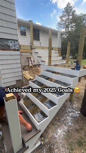 Poly Projects Contractors Inc. on Instagram: "Achieved my 2025 Goals🥹 Follow @poly_projects for more Home Improvement & DIY Content #project #carpentry #reno #foryou #realestate"