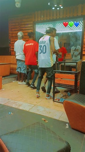 Vidéos de italien fror (@italien.fror) avec son original - Ekambi de nkanda