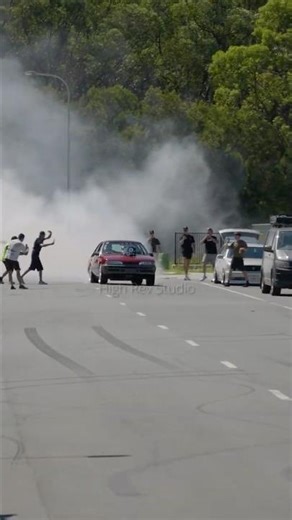 Blown Holden Commodore Lays It Down 🔥💨 #holden #commodore
